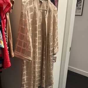 Elegant almond jacket